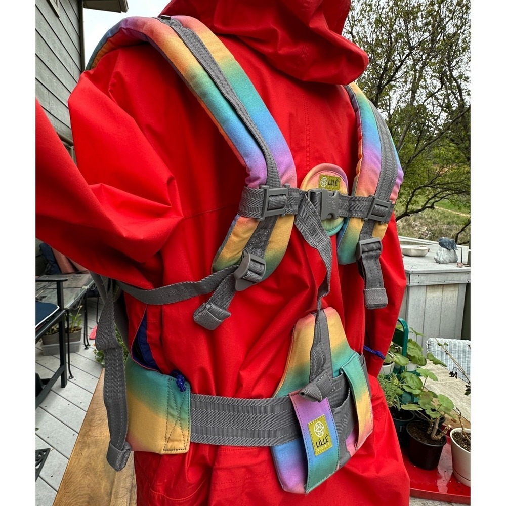 RARE Rainbow LilleBaby Carryon Airflow DLX Carrier Toddler Baby MYSTIC Pride - Picture 13 of 16